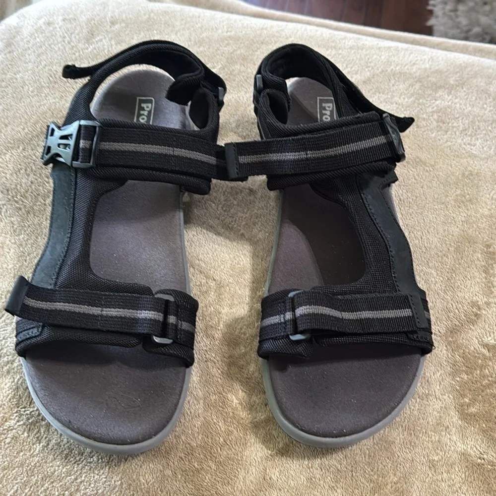 Propet Men’s Dad Strap Eli Black &‎ Grey Sandals